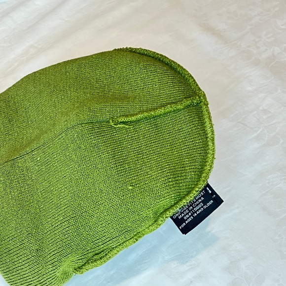 Star Wars Yoda Beanie Hat‎ Knit Green Embroidered Eyes Ears One Size Fits All - Picture 6 of 9